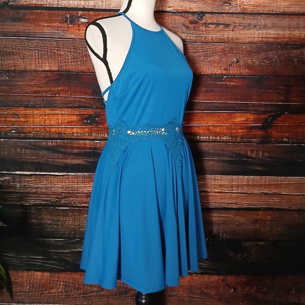 NWT Listicle Mini Dress Size S Blue Skater Lace Applique Open Shoulder Nylon - Picture 8 of 12